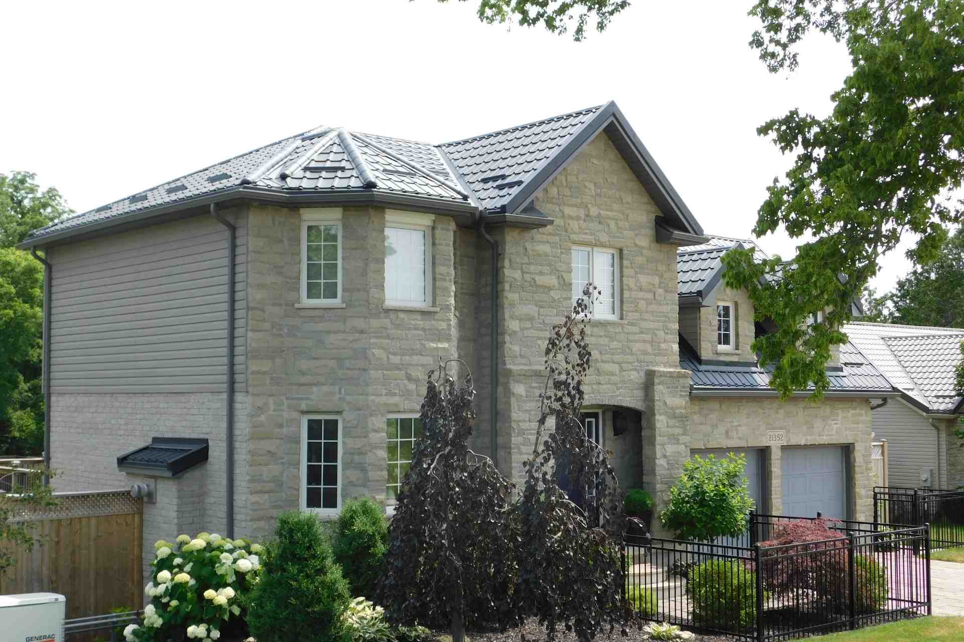 Residential roofing project